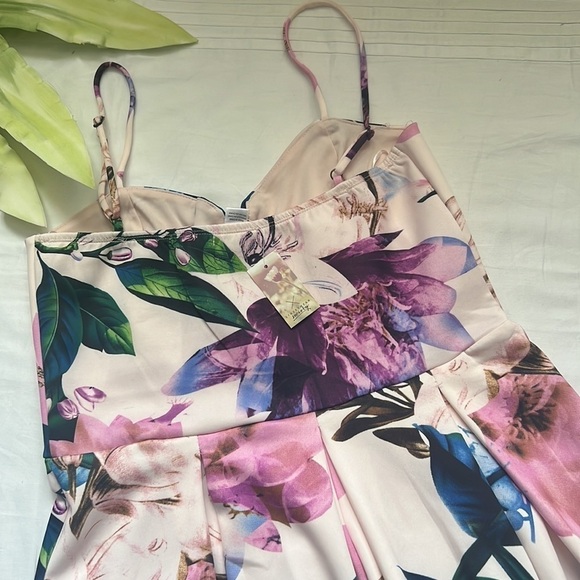 NWT Streetwear Society Floral Print Dress - Picture 5 of 6